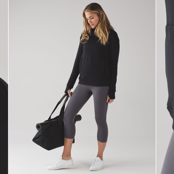 Lululemon Black kick the cold funnel neck sweatshirt size 8 - Picture 1 of 2
